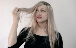 5 Effective Ways To Get Rid Of The Dandruff